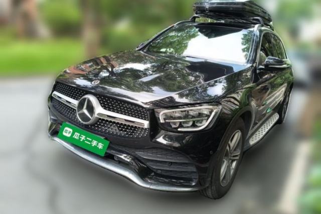 Ojetý Mercedes-Benz GLC 2020 GLC 260 L 4MATIC Luxury Model