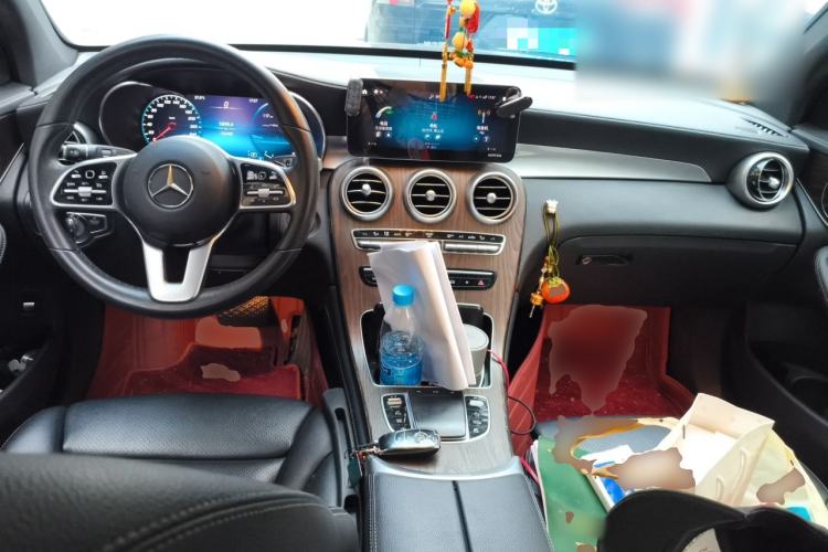 Used Mercedes-Benz GLC 2020 Facelift GLC 300 L 4MATIC Dynamic Edition Center Console