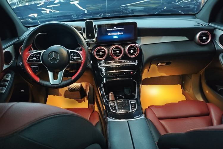 Used Mercedes-Benz GLC 2020 GLC 260 L 4MATIC Luxury Model Center Console