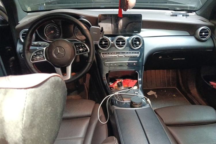 Used Mercedes-Benz GLC 2020 GLC 260 L 4MATIC Dynamic Model Center Console