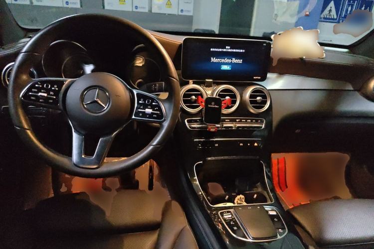 Used Mercedes-Benz GLC 2020 GLC 260 L 4MATIC Dynamic Model Center Console