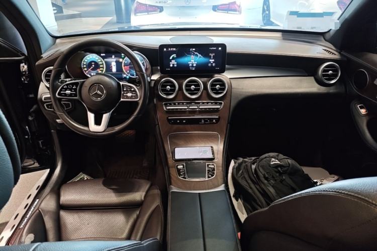 Used Mercedes-Benz GLC 2020 GLC 260 L 4MATIC Luxury Model Center Console