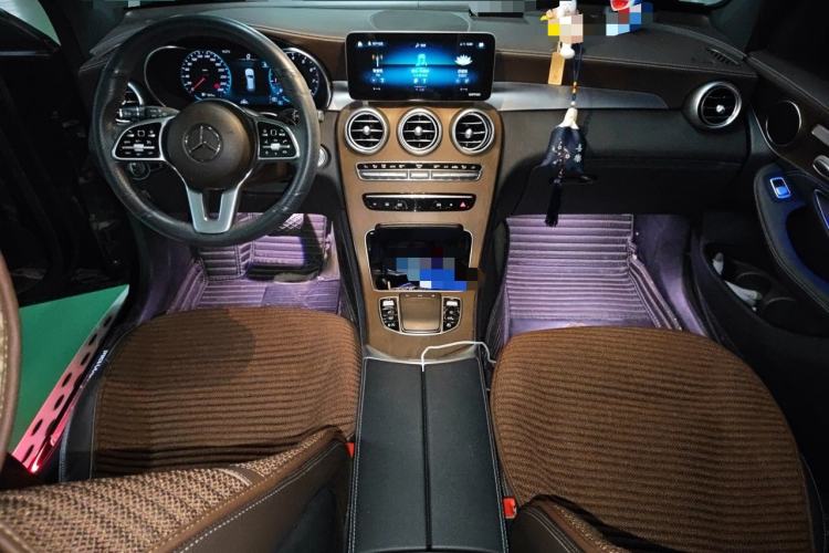Used Mercedes-Benz GLC 2020 Facelift GLC 300 L 4MATIC Dynamic Edition Center Console