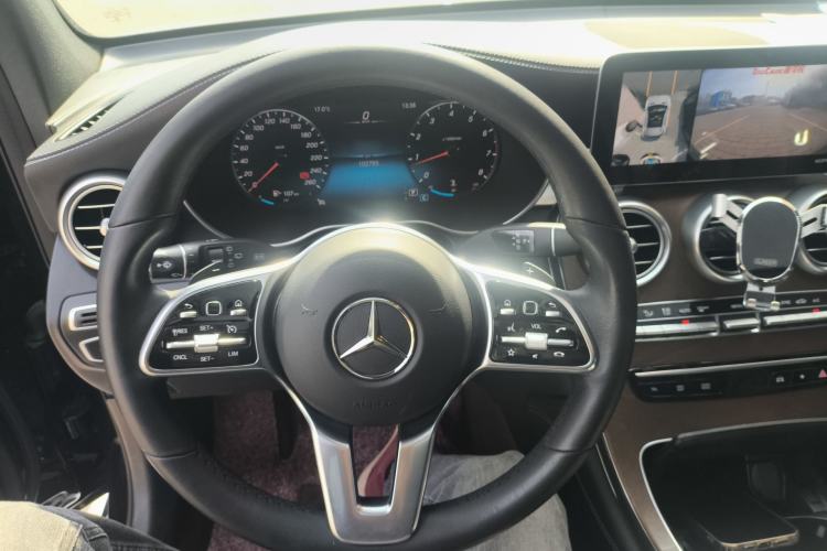 Used Mercedes-Benz GLC 2020 GLC 260 L 4MATIC Luxury Model Center Console