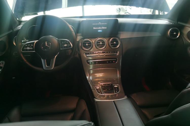 Used Mercedes-Benz GLC 2020 Facelifted GLC 260 L 4MATIC Dynamic Edition Center Console