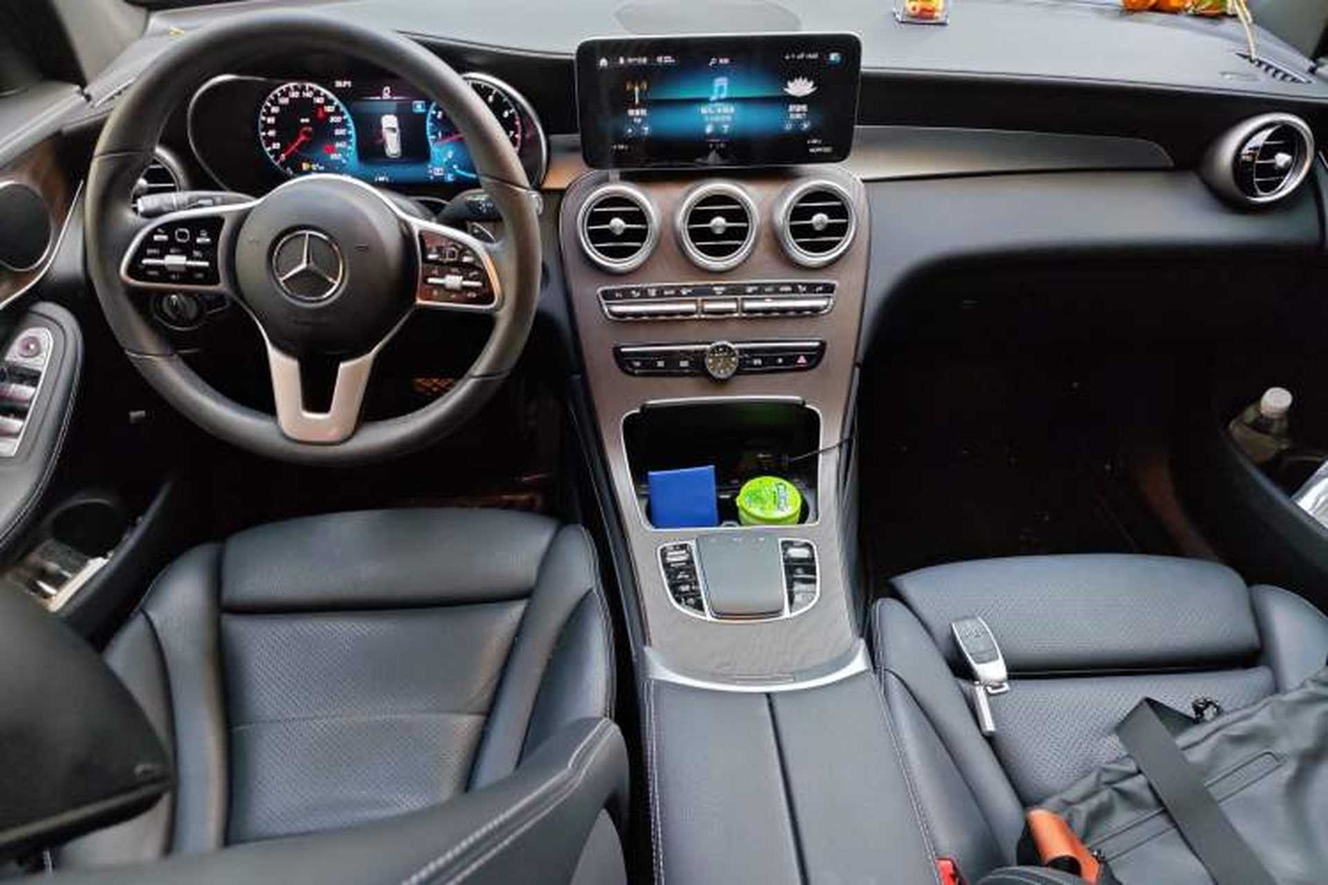 Used Mercedes-Benz GLC 2020 Facelift GLC 300 L 4MATIC Dynamic Edition Center Console
