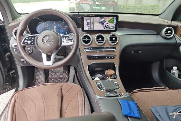 Used Mercedes-Benz GLC 2020 GLC 260 L 4MATIC Luxury Model Center Console