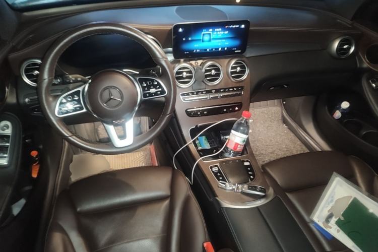 Used Mercedes-Benz GLC 2020 Facelift GLC 300 L 4MATIC Dynamic Edition Center Console