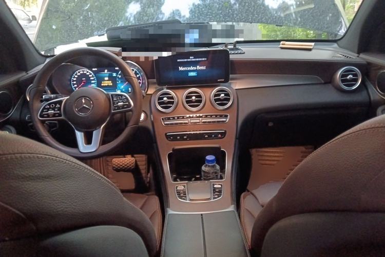 Used Mercedes-Benz GLC 2020 GLC 300 L 4MATIC Dynamic Edition Center Console