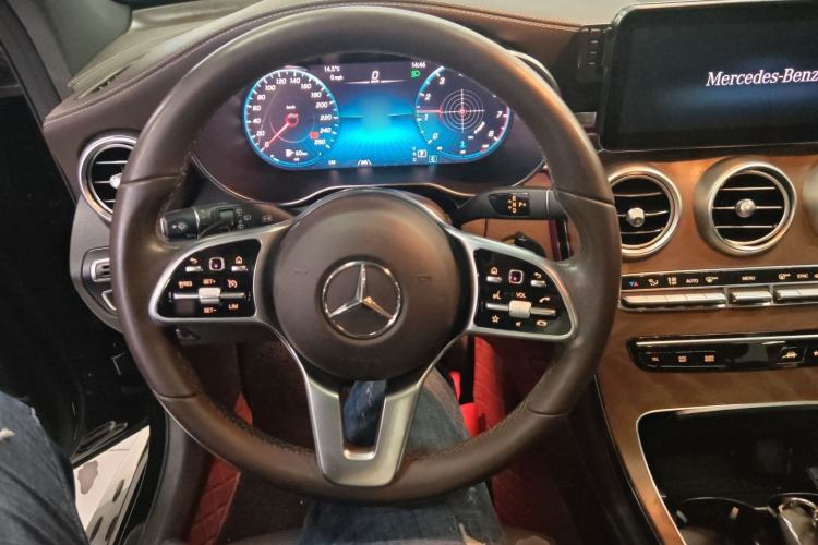 Used Mercedes-Benz GLC 2020 GLC 300 L 4MATIC Dynamic Edition Center Console