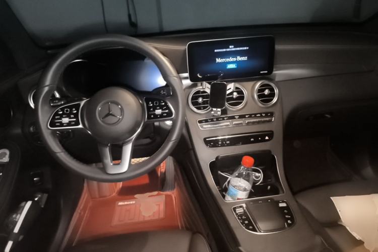 Used Mercedes-Benz GLC 2020 Facelift GLC 300 L 4MATIC Dynamic Edition Center Console