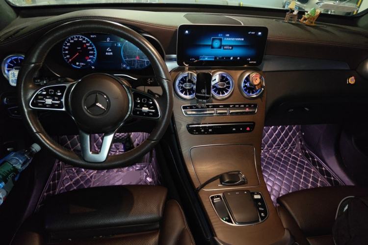 Used Mercedes-Benz GLC 2020 GLC 260 L 4MATIC Luxury Model Center Console
