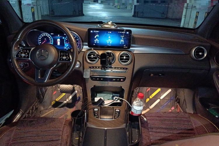 Used Mercedes-Benz GLC 2020 GLC 260 L 4MATIC Luxury Model Center Console