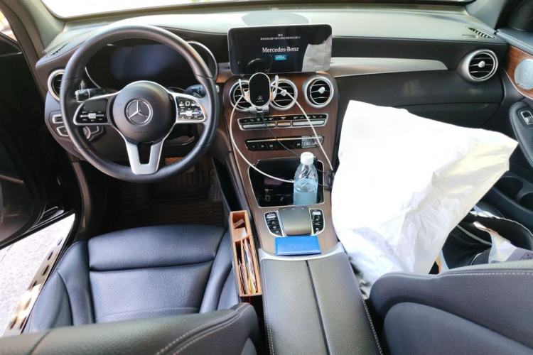 Used Mercedes-Benz GLC 2020 Facelift GLC 300 L 4MATIC Dynamic Edition Center Console