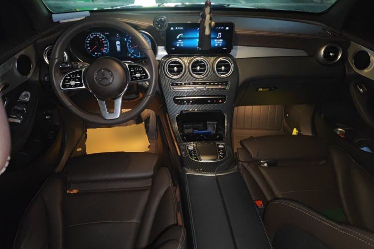Used Mercedes-Benz GLC 2020 Facelift GLC 260 L 4MATIC Luxury Edition Center Console