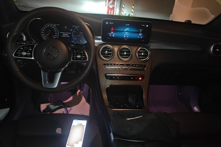 Used Mercedes-Benz GLC 2020 Facelift GLC 260 L 4MATIC Luxury Edition Center Console
