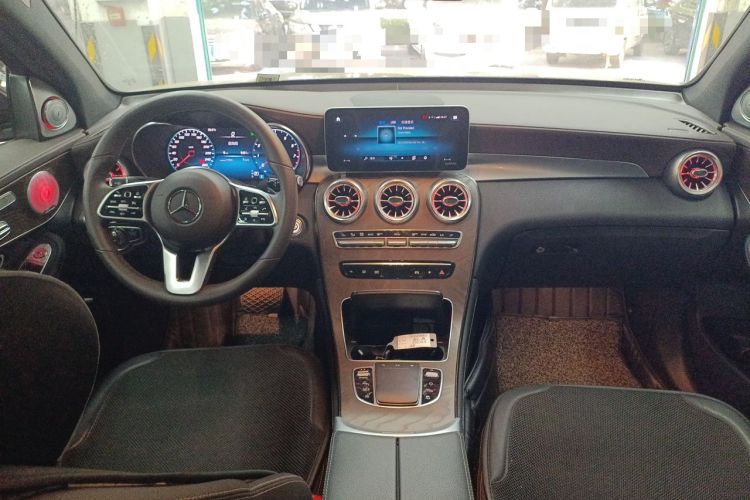 Used Mercedes-Benz GLC 2020 GLC 300 L 4MATIC Dynamic Edition Center Console