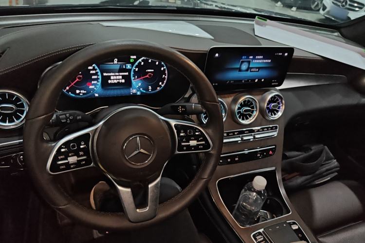 Used Mercedes-Benz GLC 2020 Facelift GLC 260 L 4MATIC Luxury Edition Center Console