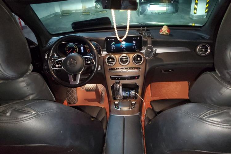 Used Mercedes-Benz GLC 2020 GLC 300 L 4MATIC Dynamic Edition Center Console