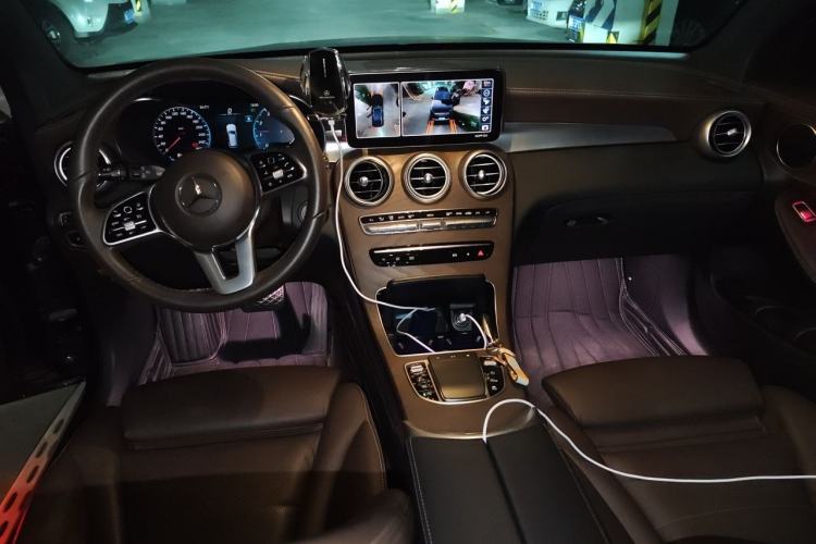 Used Mercedes-Benz GLC 2020 GLC 260 L 4MATIC Luxury Model Center Console