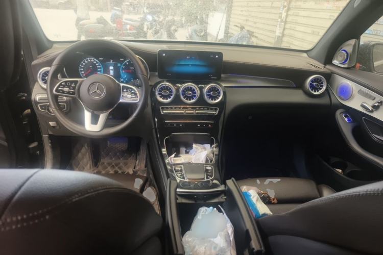 Used Mercedes-Benz GLC 2020 Facelifted GLC 260 L 4MATIC Dynamic Edition Center Console