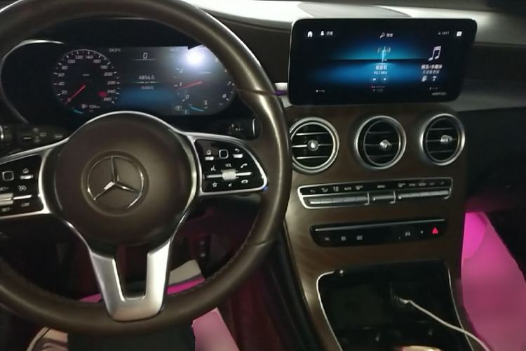Used Mercedes-Benz GLC 2020 GLC 260 L 4MATIC Luxury Model Center Console