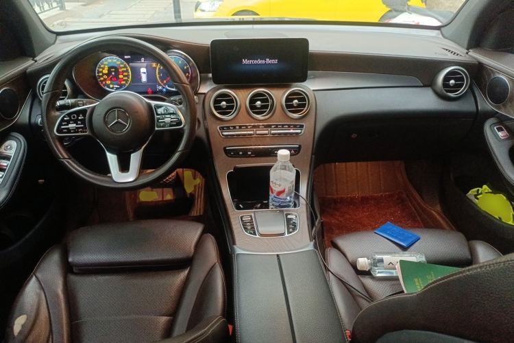 Used Mercedes-Benz GLC 2020 Facelift GLC 260 L 4MATIC Luxury Edition Center Console