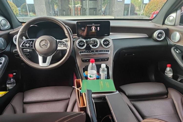 Used Mercedes-Benz GLC 2020 Facelift GLC 260 L 4MATIC Luxury Edition Center Console