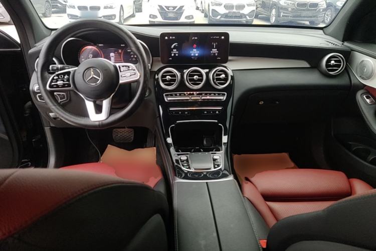 Used Mercedes-Benz GLC 2020 Facelift GLC 300 L 4MATIC Dynamic Edition Center Console