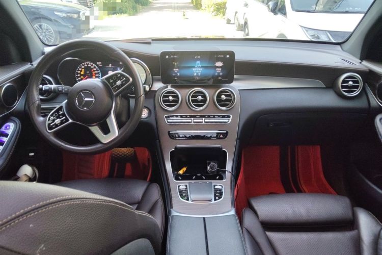 Used Mercedes-Benz GLC 2020 GLC 300 L 4MATIC Dynamic Edition Center Console