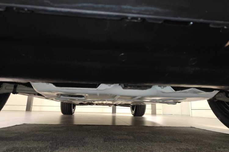 Used Mercedes-Benz GLC 2020 Facelift GLC 300 L 4MATIC Dynamic Edition Chassis Front