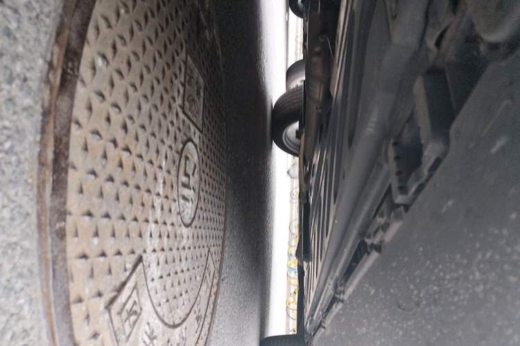 Used Mercedes-Benz GLC 2020 Facelifted GLC 300 L 4MATIC AMG-Line Chassis Front Left