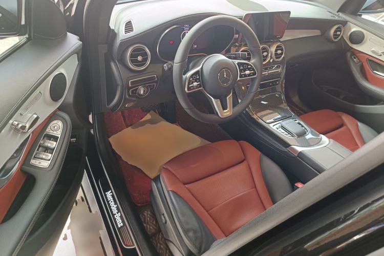 Used Mercedes-Benz GLC 2020 Facelift GLC 260 L 4MATIC Luxury Edition Driver Seat