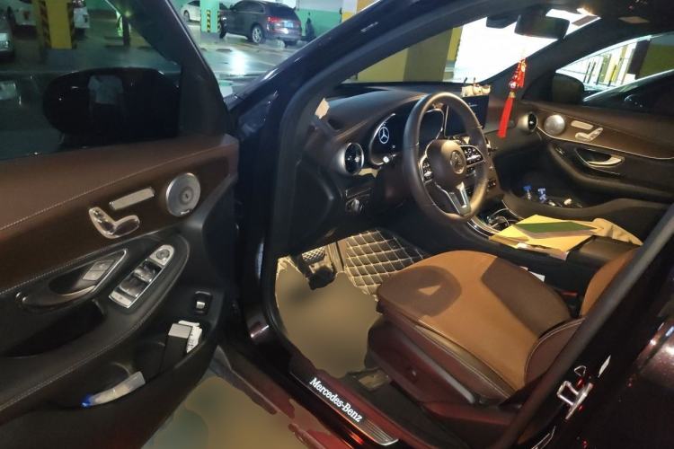 Used Mercedes-Benz GLC 2020 Facelift GLC 260 L 4MATIC Luxury Edition Driver Seat
