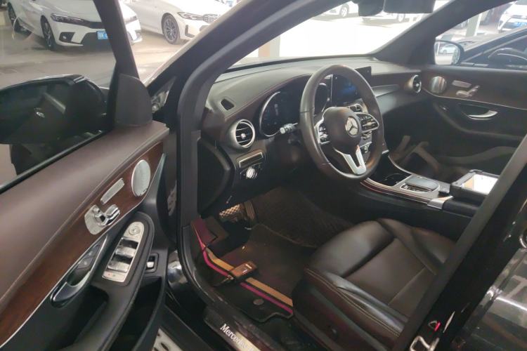 Used Mercedes-Benz GLC 2020 Facelift GLC 300 L 4MATIC Dynamic Edition Driver Seat