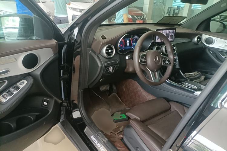 Used Mercedes-Benz GLC 2020 Facelifted GLC 260 L 4MATIC Dynamic Edition Driver Seat