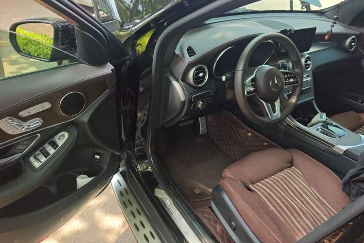 Used Mercedes-Benz GLC 2020 Facelift GLC 300 L 4MATIC Dynamic Edition Driver Seat