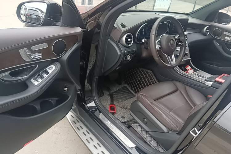Used Mercedes-Benz GLC 2020 GLC 300 L 4MATIC Dynamic Edition Driver Seat