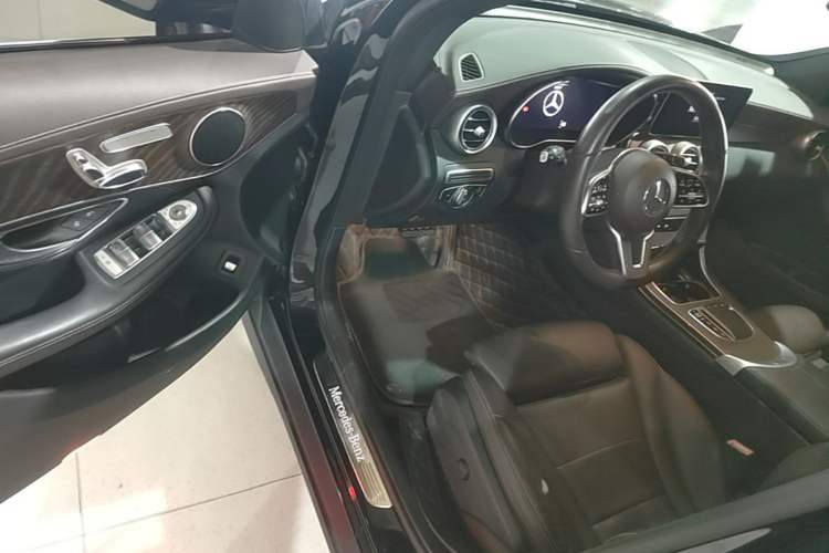 Used Mercedes-Benz GLC 2020 GLC 260 L 4MATIC Luxury Model Driver Seat