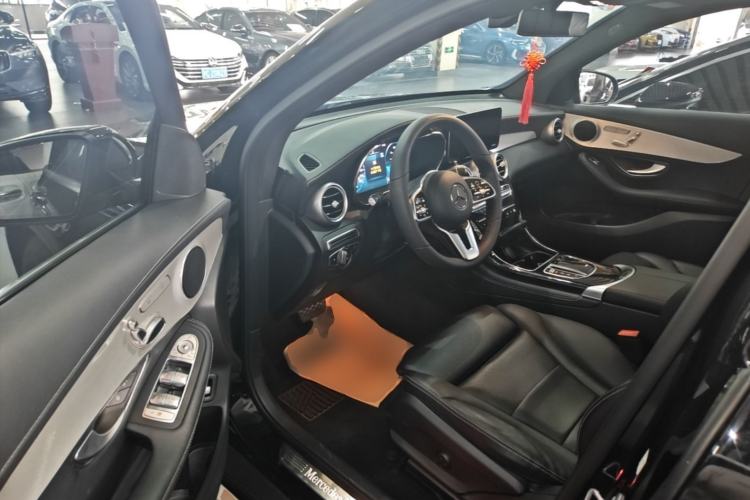 Used Mercedes-Benz GLC 2020 Facelifted GLC 260 L 4MATIC Dynamic Edition Driver Seat
