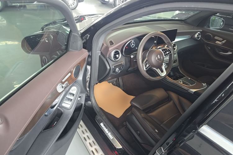 Used Mercedes-Benz GLC 2020 Facelift GLC 300 L 4MATIC Dynamic Edition Driver Seat