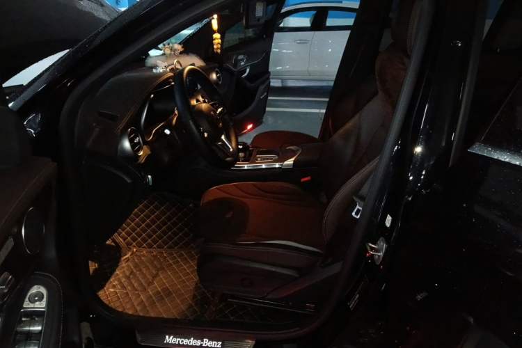 Used Mercedes-Benz GLC 2020 Facelift GLC 300 L 4MATIC Dynamic Edition Driver Seat
