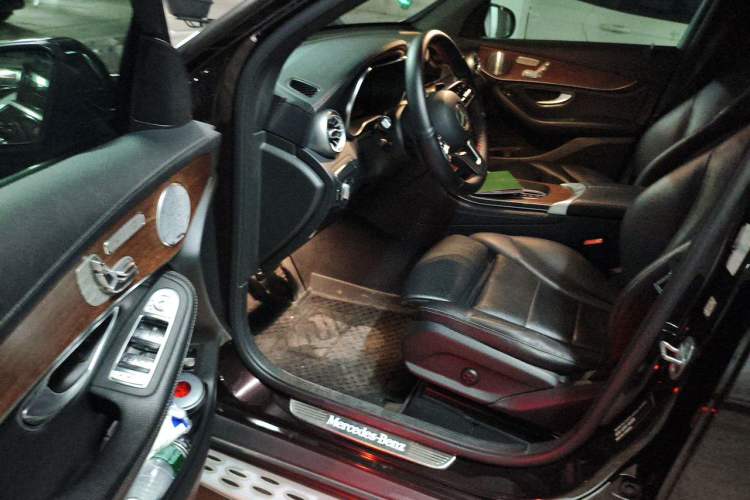 Used Mercedes-Benz GLC 2020 GLC 300 L 4MATIC Luxury Model Driver Seat