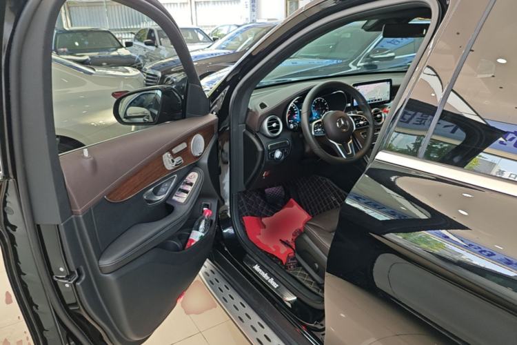 Used Mercedes-Benz GLC 2020 Facelift GLC 300 L 4MATIC Dynamic Edition Driver Seat