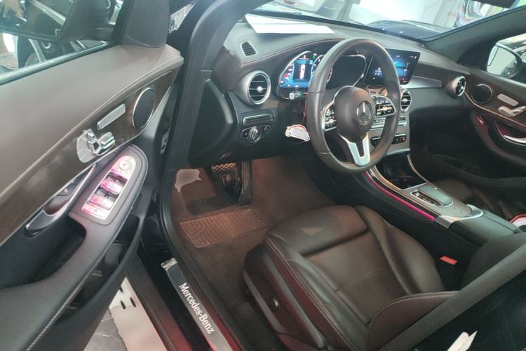 Used Mercedes-Benz GLC 2020 Facelift GLC 300 L 4MATIC Dynamic Edition Driver Seat