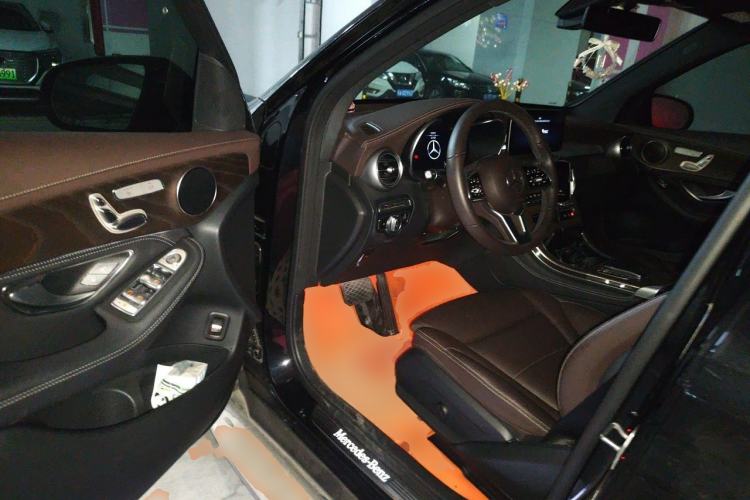 Used Mercedes-Benz GLC 2020 Facelifted GLC 260 L 4MATIC Dynamic Edition Driver Seat