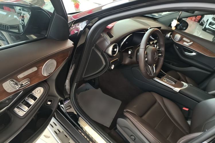 Used Mercedes-Benz GLC 2020 Facelift GLC 300 L 4MATIC Dynamic Edition Driver Seat