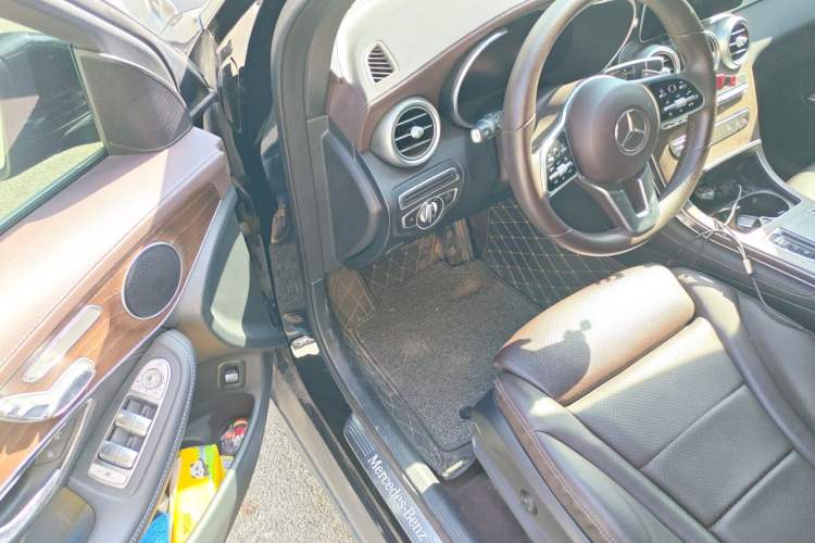Used Mercedes-Benz GLC 2020 Facelift GLC 260 L 4MATIC Luxury Edition Driver Seat