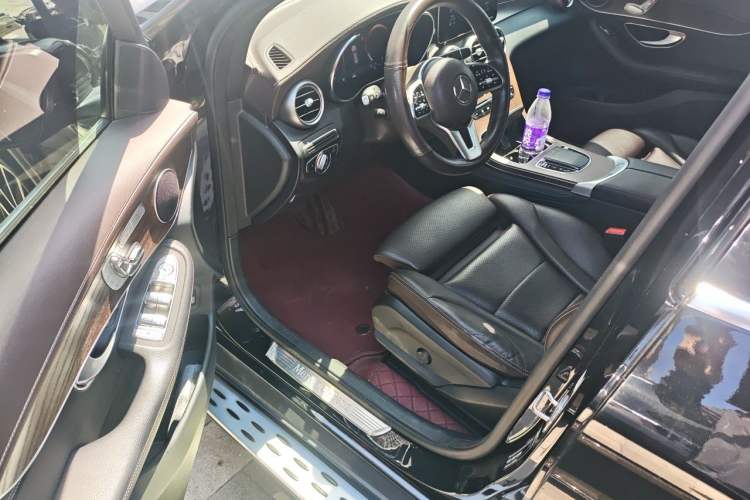 Used Mercedes-Benz GLC 2020 Facelift GLC 300 L 4MATIC Dynamic Edition Driver Seat