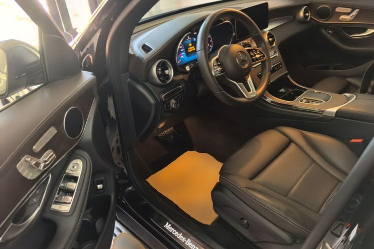 Used Mercedes-Benz GLC 2020 Facelift GLC 300 L 4MATIC Dynamic Edition Driver Seat